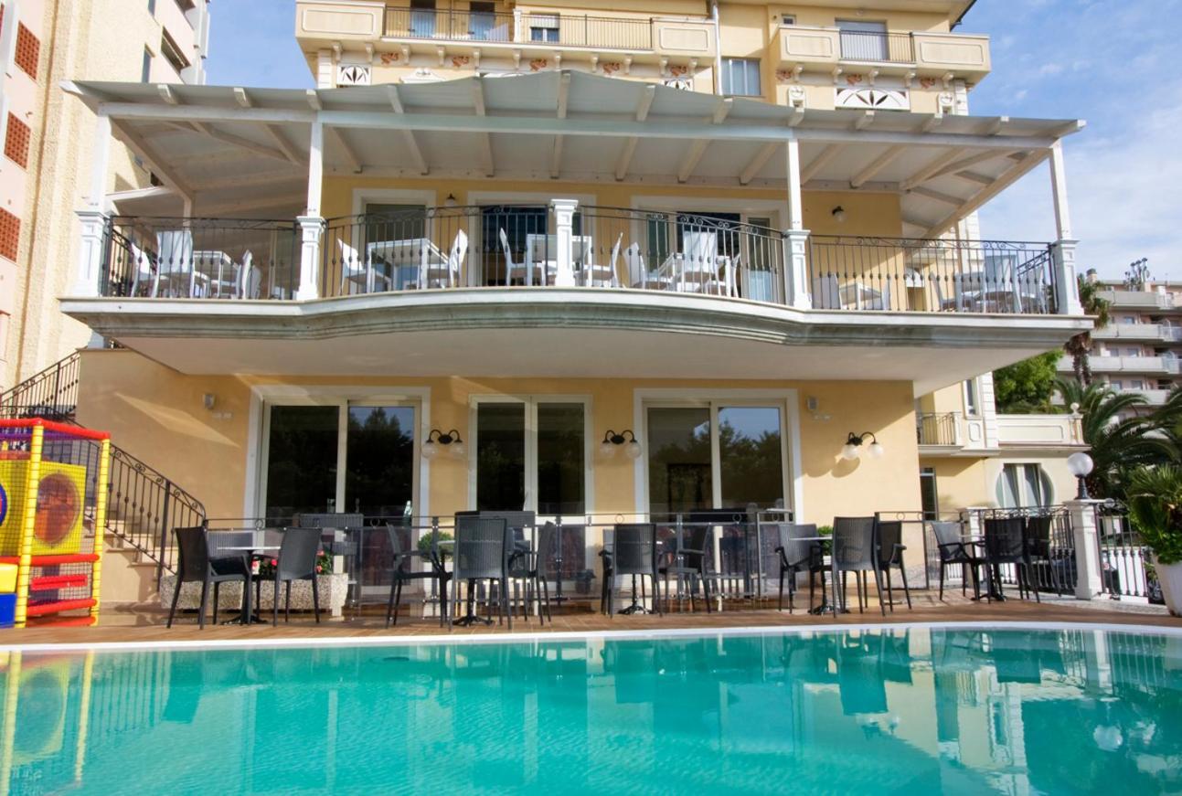 Hotel Mocambo San Benedetto del Tronto Exterior foto