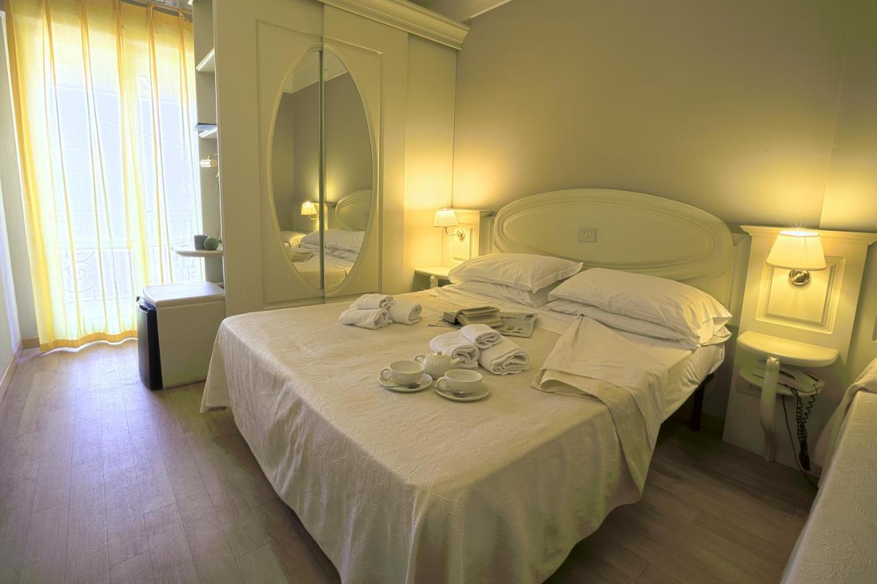 Hotel Mocambo San Benedetto del Tronto Exterior foto